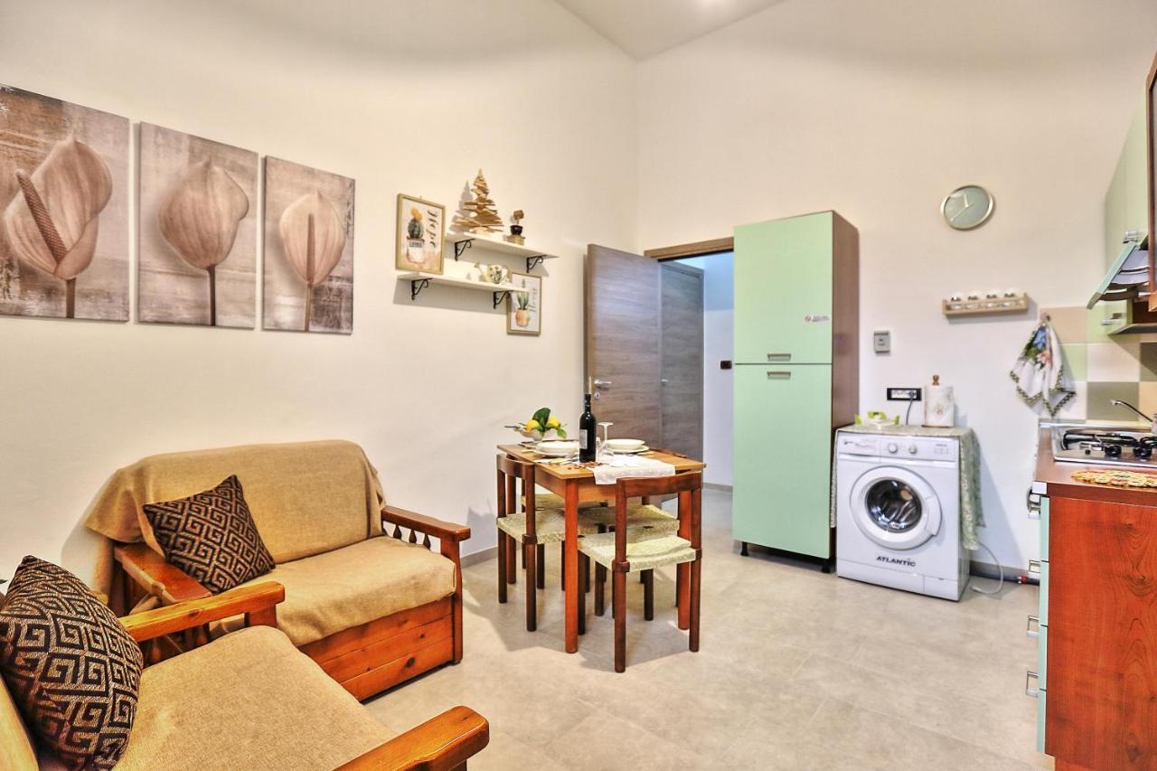 דירות אבולה Casa Francesca מראה חיצוני תמונה